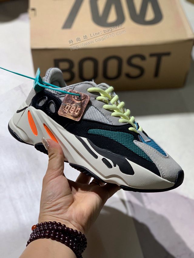 Adidas鞋 阿迪達斯真標巴斯夫真爆 侃爺椰子700 Adidas椰子鞋 男女同款  hdx13267